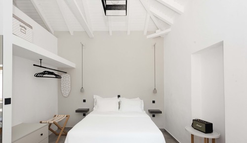 Design Townhome, 1 Queen Bed with Sofa bed, Non Smoking