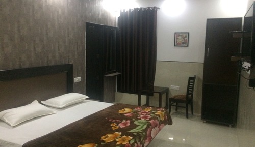 Deluxe Double Room, 1 Twin Bed, Smoking