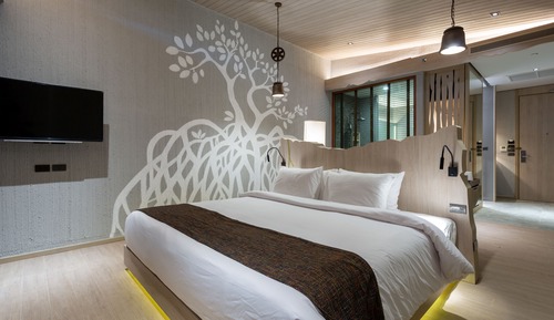 Grand Deluxe Room
