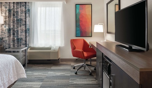 Room, 1 King Bed, Microwave
