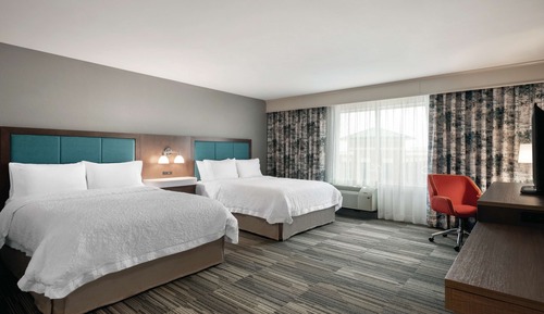 Room, 2 Queen Beds, Accessible (Roll-In Shower, Mobility & Hearing)