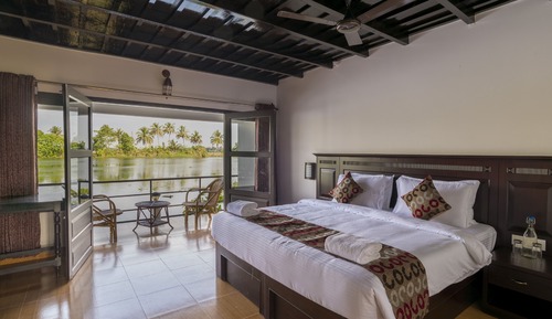 Luxury Cottage, 1 King Bed, Accessible, Non Smoking