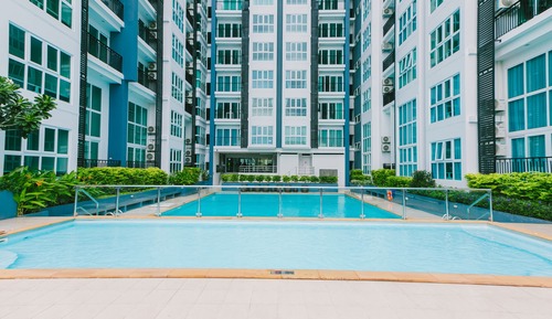 Superior Suite, 1 Bedroom, Refrigerator & Microwave, Pool View