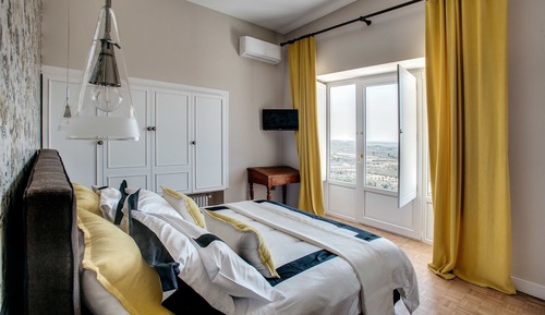 Suite dell'Alloro