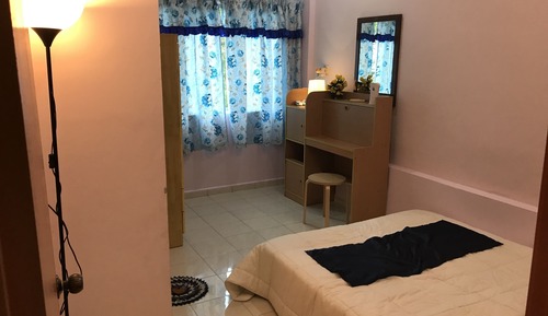 Basic Double Room, 1 Queen Bed