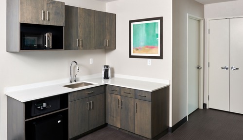 Suite, 2 Queen Beds, Accessible (Comms, Roll-In Shower)