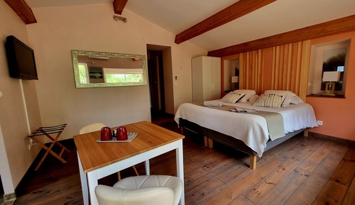 Deluxe Double Room, Terrace, Garden View (Viognier )