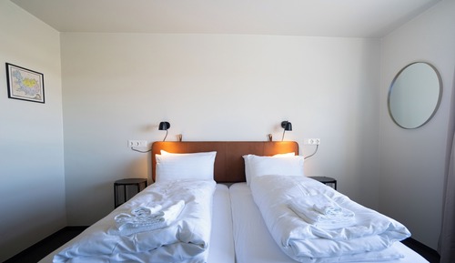 Classic Double or Twin Room, Private Bathroom