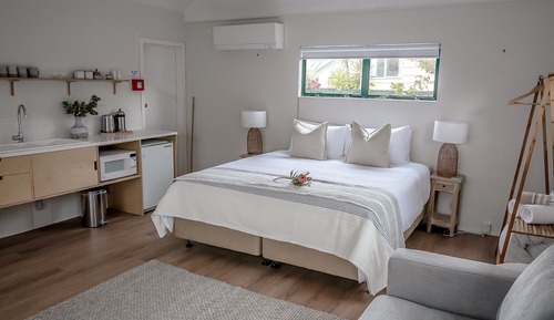 Family Studio Suite, Non Smoking, Courtyard View
