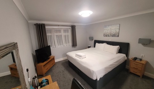 King Superior Room