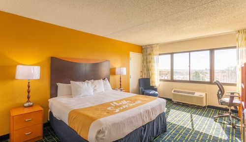 Room, 1 King Bed, Non Smoking