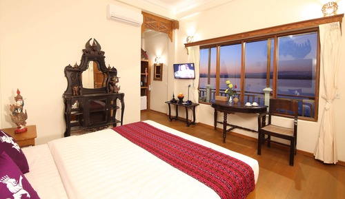 Deluxe Room, River View
