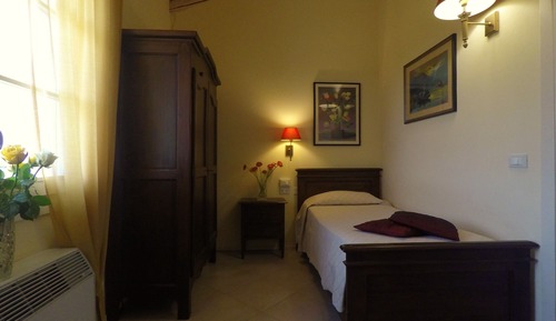 Standard Single Room, Garden View