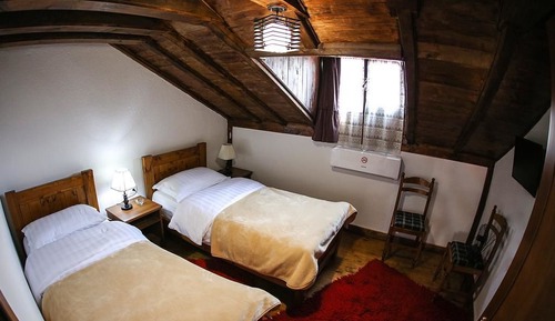 Classic Twin Room