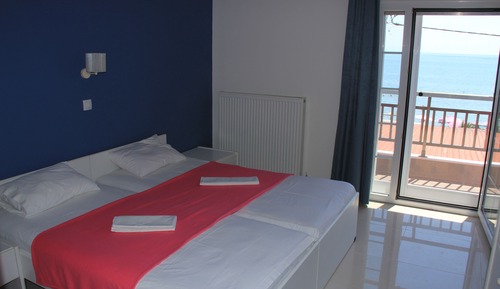 Apartment, 2 Bedrooms, Partial Sea View