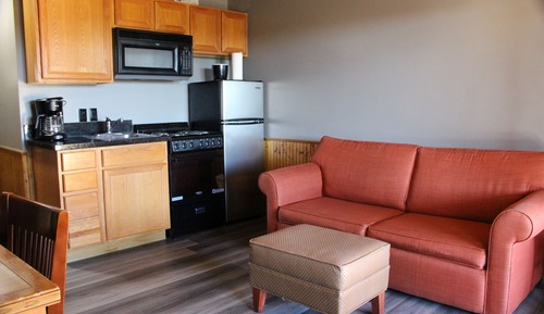 Lodge Suite Upstairs w/ Balcony, 1 King, 1 Sofa Bed