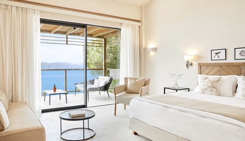 Double Supreme Deluxe upper floor | Nest Infinity Rooms & Suites