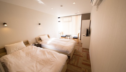 Renewal Twin Room, Non-Smoking