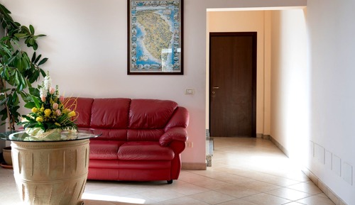 Family Room, 2 Bedrooms
