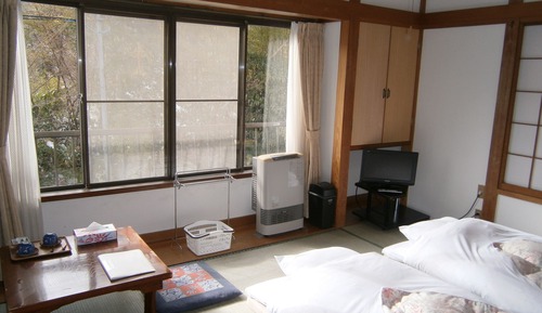 Japanese-style Twin Room, Shared Bathroom