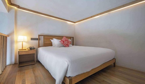 Duplex, 1 King Bed, Non Smoking