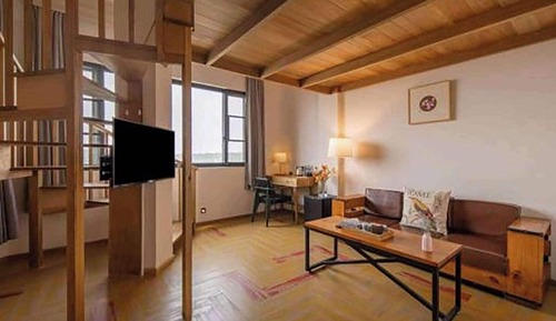Suite, 1 King Bed, Non Smoking