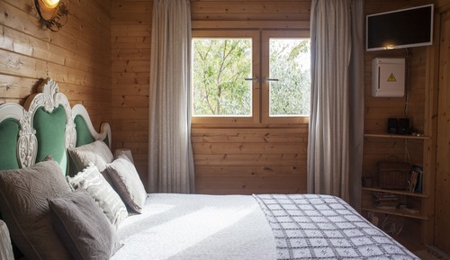 Comfort Cabin, Accessible, Patio