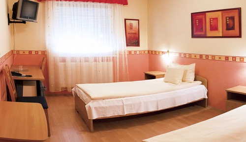 Standard Twin Room, 2 Twin Beds, City View