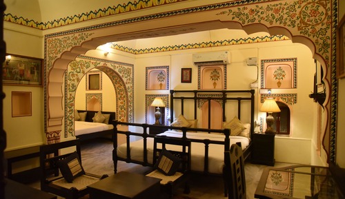 Deluxe Suite, 1 King Bed