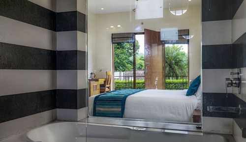 Luxury Suite