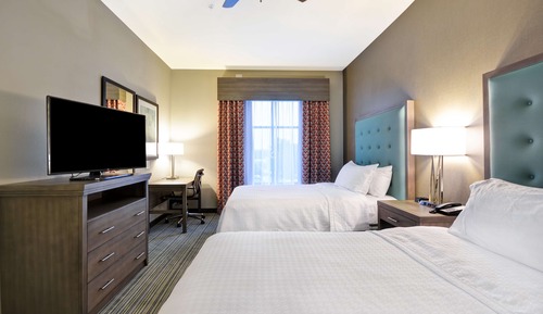 Suite, 2 Queen Beds, Accessible, Bathtub