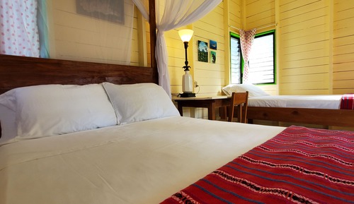 Red cabana (A/C, balcony, 2 beds)