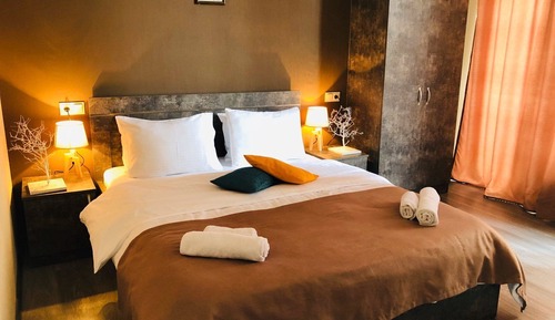 Large Double Room