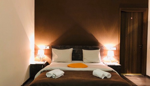 Large Double Room