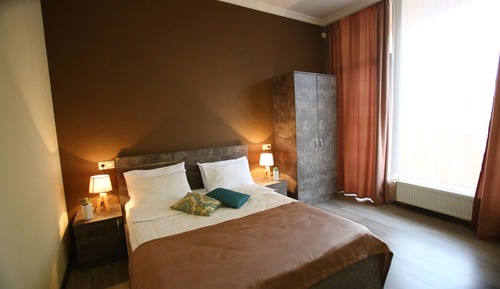 Large Double Room