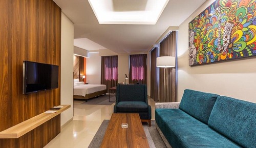 Suite with City View