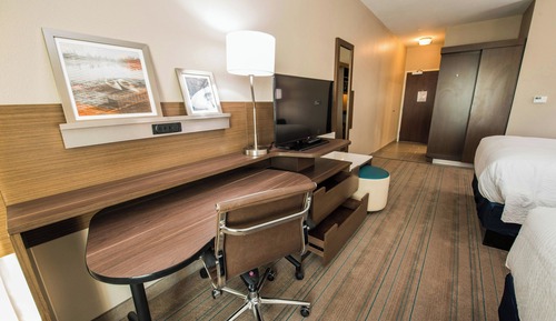 Room, 2 Queen Beds, Non Smoking (Mobility Accessible, Tub)