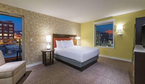 Suite, 1 Bedroom, Balcony