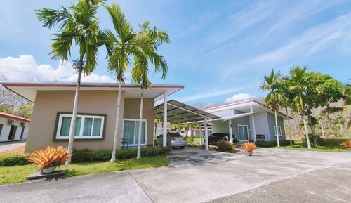 Deluxe Bungalow