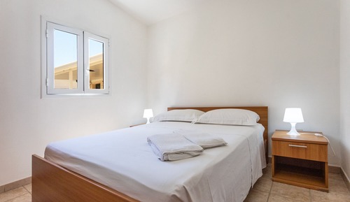Junior Condo