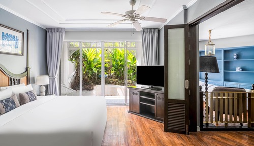 Executive Jacuzzi Suite