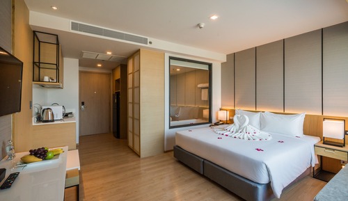 Deluxe Room (Mountain View)