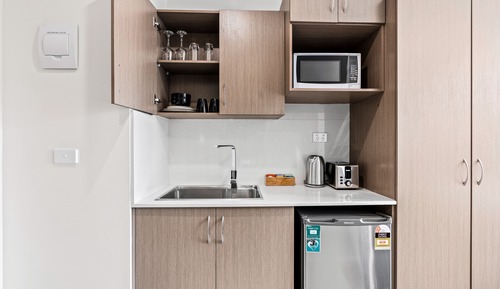 Deluxe Studio Suite