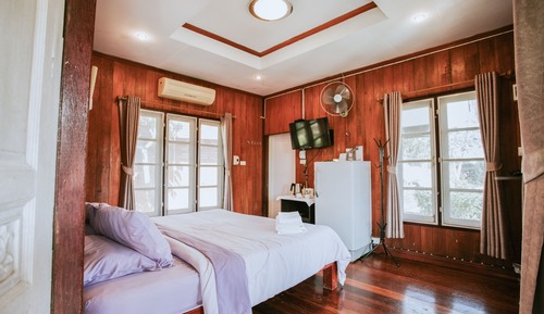 Standard Cottage, 1 Queen Bed, Non Smoking, Garden Area