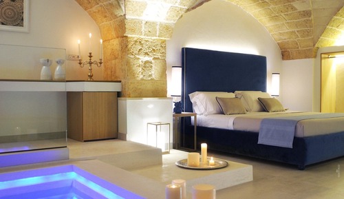 Presidential Suite, Jetted Tub