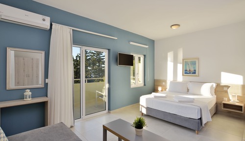 Standard Double Room, Sea View (for 3)