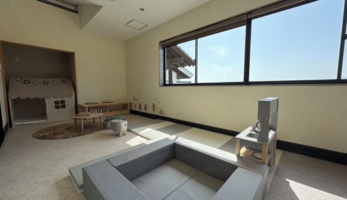 Main building Japanese-Western style room [-Icho-] Kitchen & kids room & indoor bath