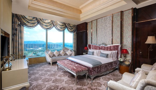 Presidential Suite