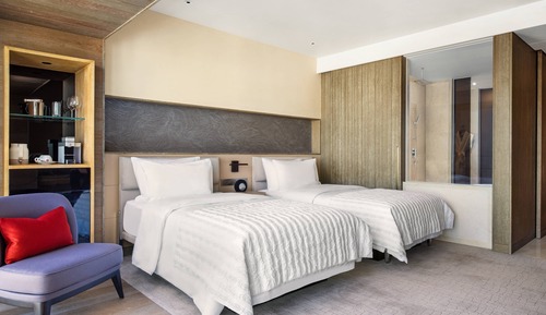 Room, 2 Twin Beds, City View