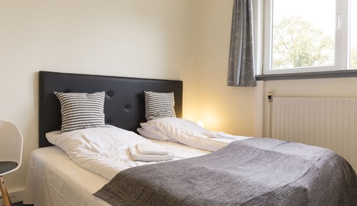 Twin Room, Shared Bathroom